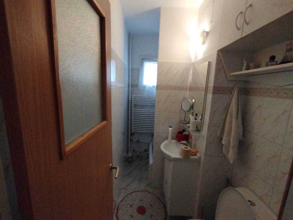 Apartament 4 camere decomandat, et. 1/4,  81 mp. Frumoasa, Diminetii