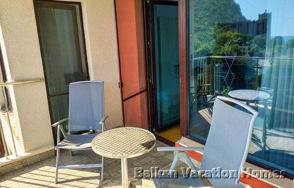 Продава се Тристаен апартамент в Каварна - 103 кв.м за 797 €/кв.м - Снимка #3