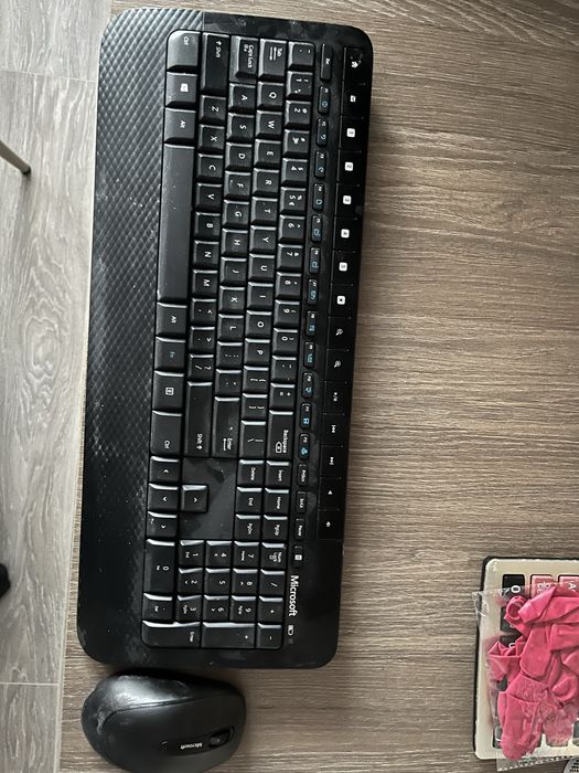 Vand tastarura si mouse wireless Microsoft