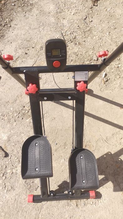 Vand stepper în stare perfectă, ca nou