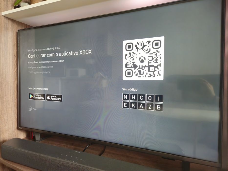 Xbox One X 1 TB + 2 контролера + 8BitDo дистанционно
