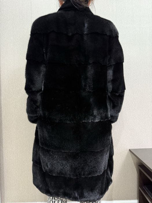 Продам норковую шубу