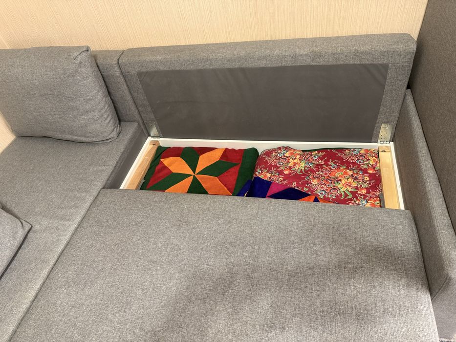 Продам диван Икеа