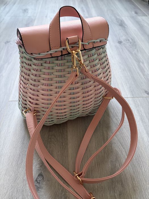 Новый рюкзак из ротанга