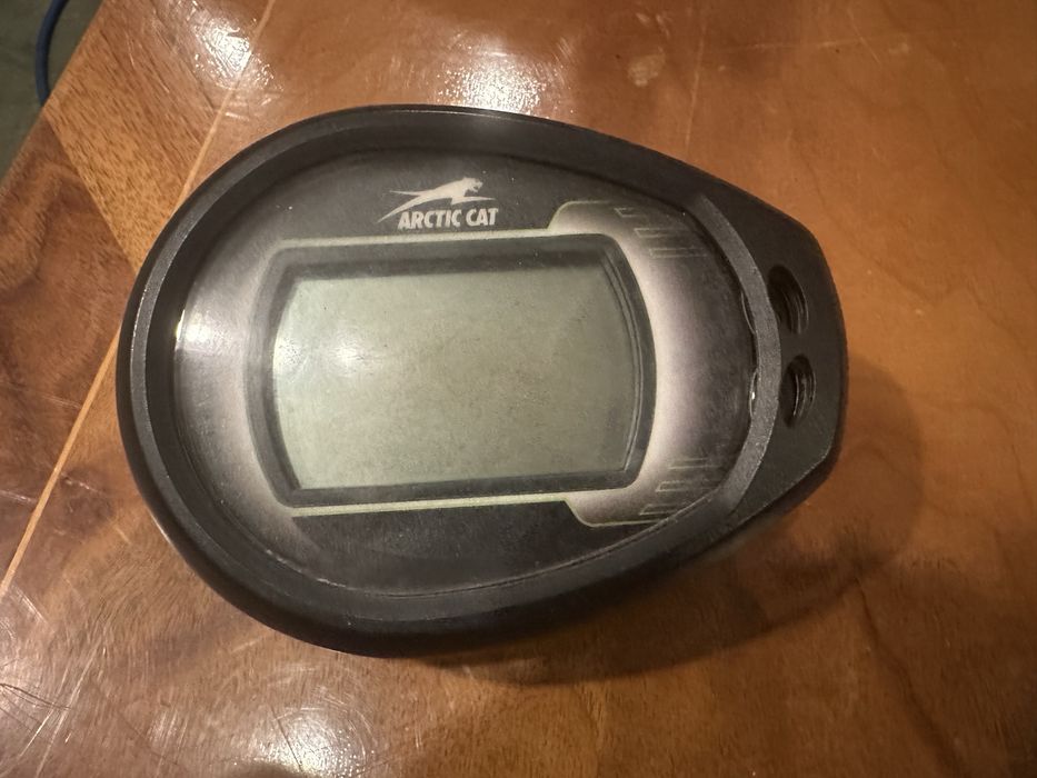 Ceas bord (vitezometru) atv arctic cat dupa 2016