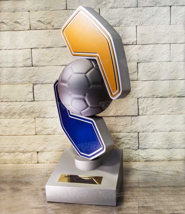 Kuboklar, Statuetka, Mukofotlar, Biznes suvenirlari, Premium sovg'alar