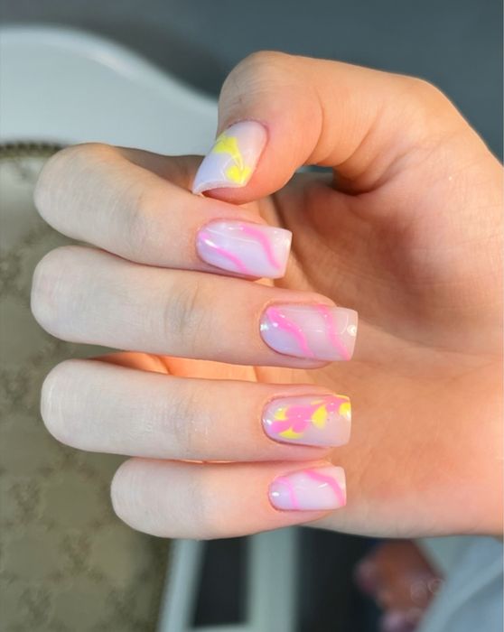 Маникюр,педикюр…