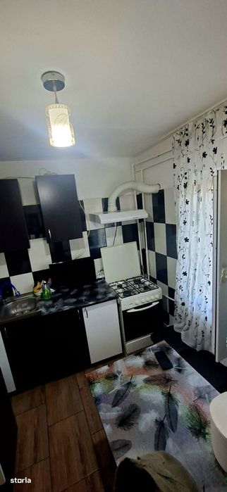 2 camere Eremia , Decomandat / Centrală , Amplasament DEOSEBIT