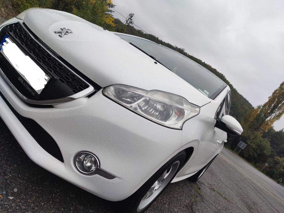 Peugeot 208. 2014г.