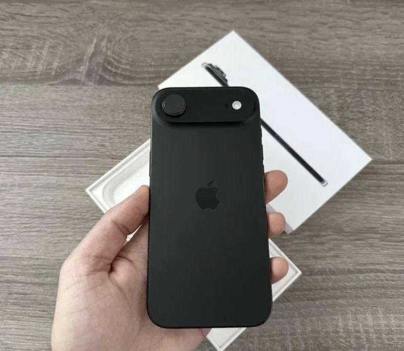 Продам Iphone 17 air в идеальном состочнии