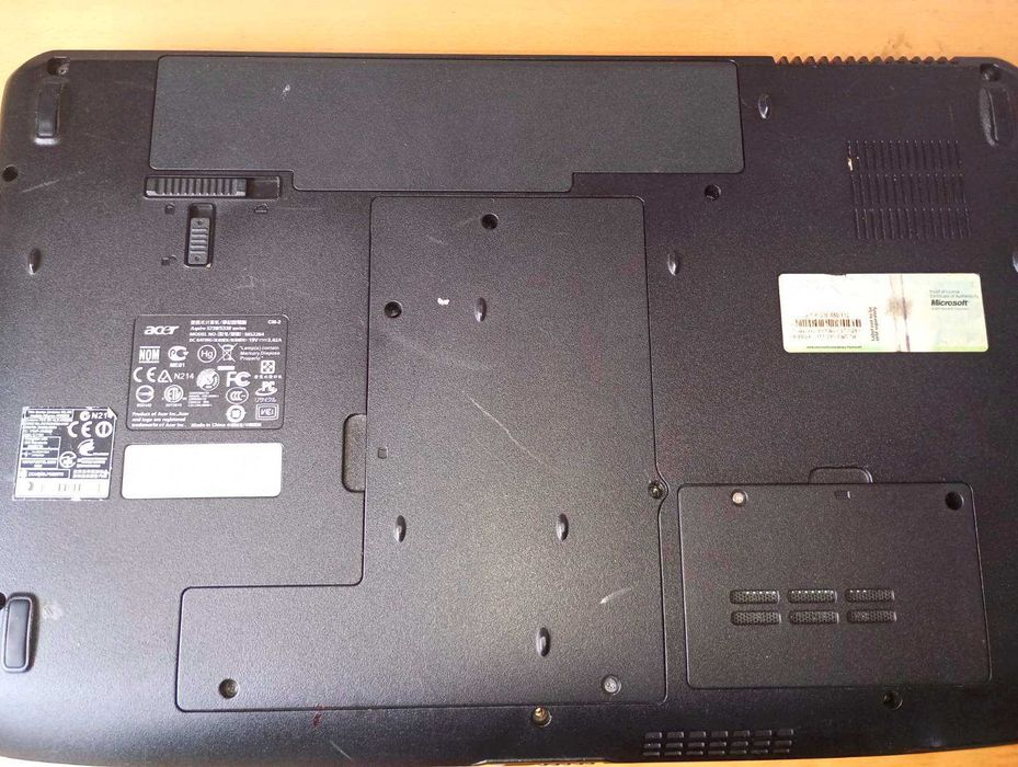 Лаптоп Acer Aspire 5738 Windows 10 15.6"