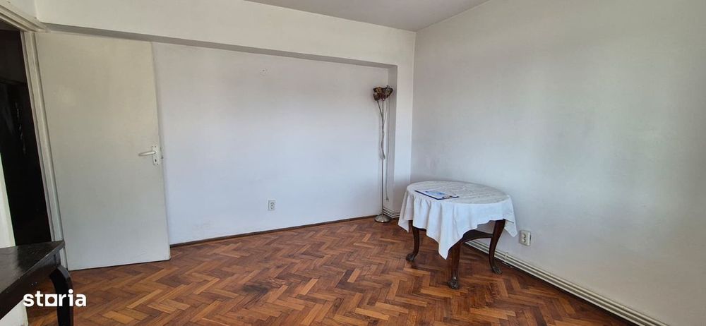 3 camere Romanilor / Bou' Rosu