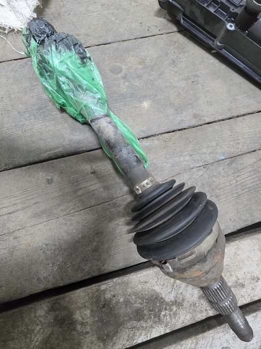 Продам на опель вектра ц