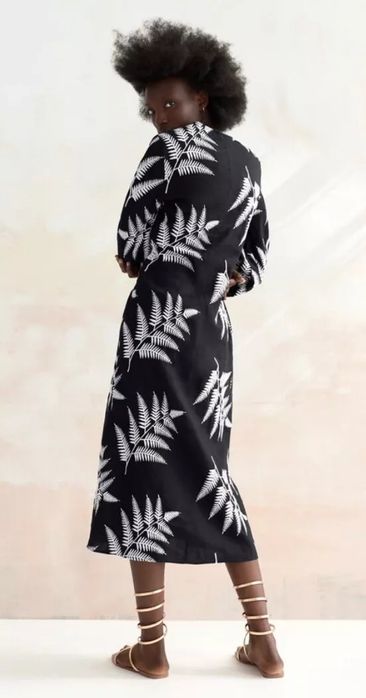 Rochie din in cu brodarie Zara limited edition