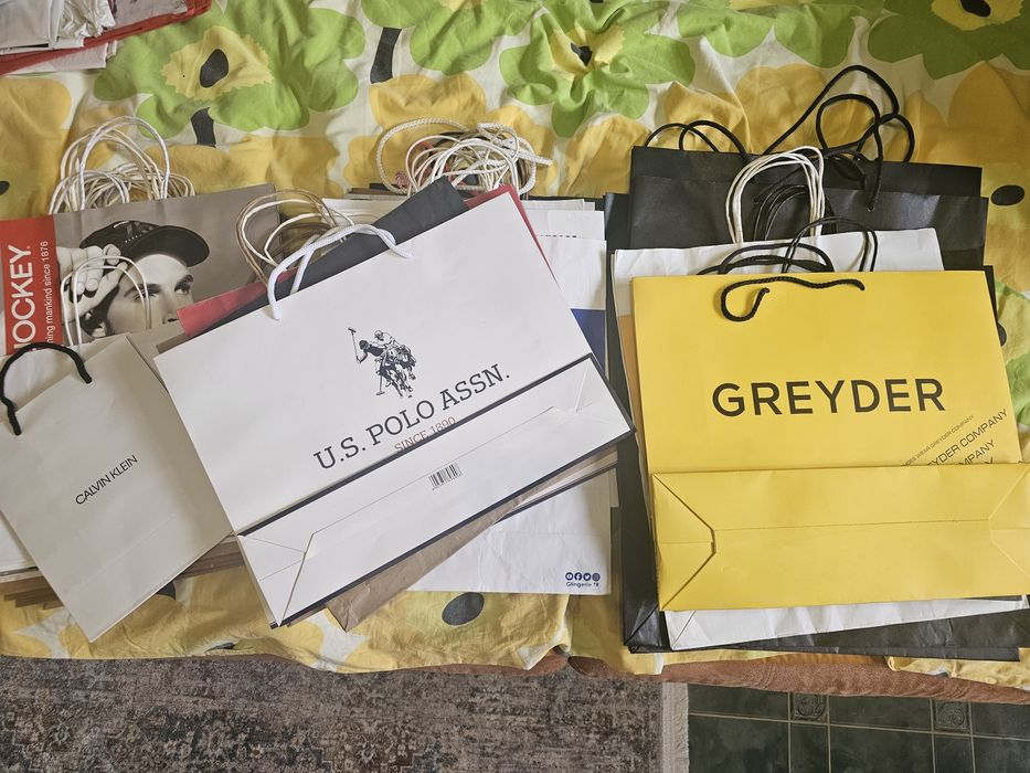 Бумажные пакеты новые