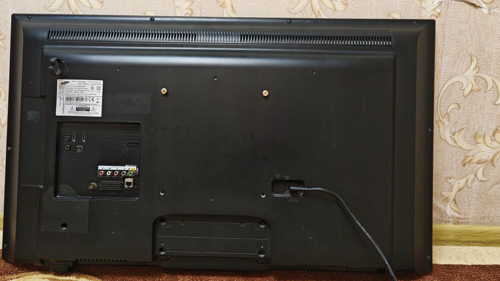Телевизор Samsung UE40EH5000W
