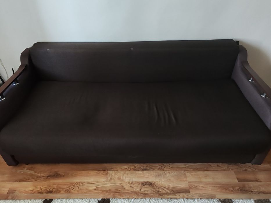 Vând canapea extensibilă și fotoliu