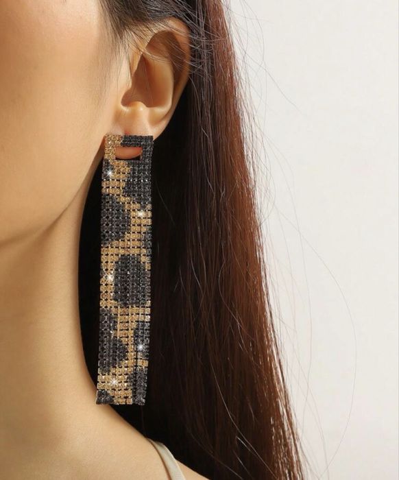 Cercei lungi cu model leopard