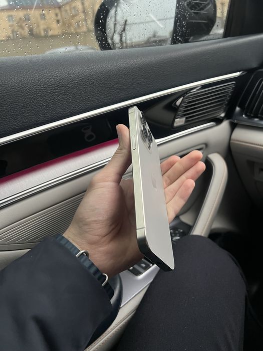 Iphone 15 pro max 256 VNA