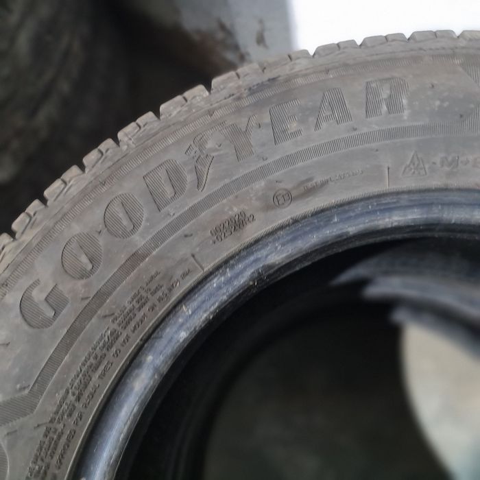 2x 225/65/16C M+S GOODYEAR 2021 6MM Stare impecabila