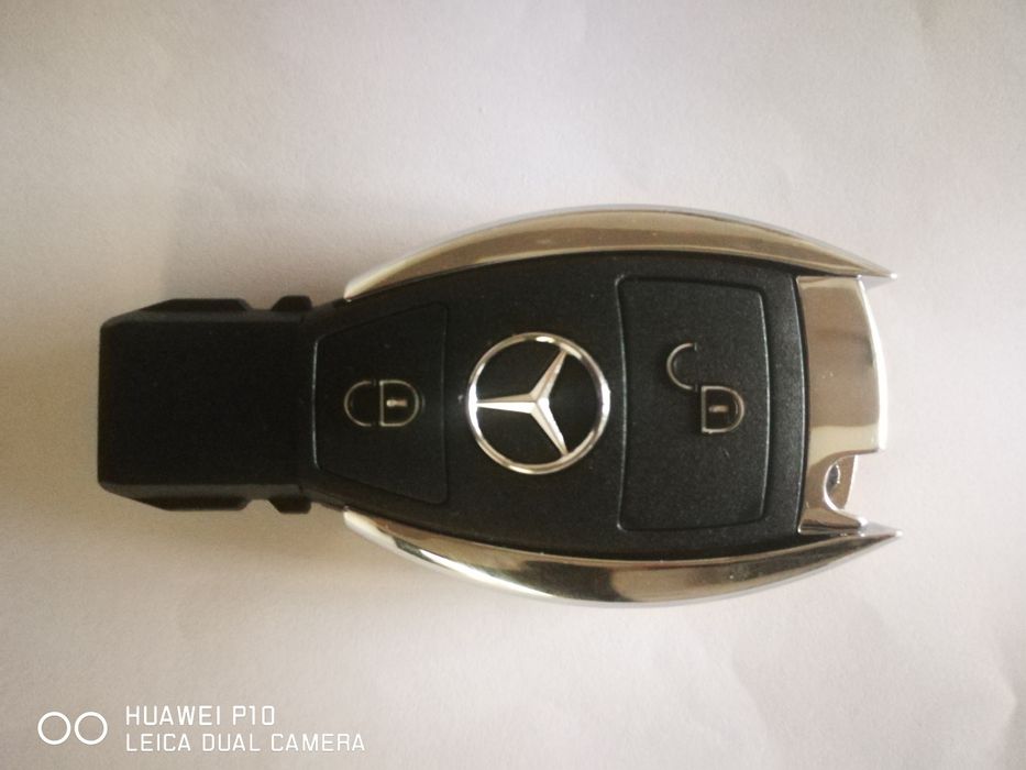 Кутийка за ключ рибка Мерцедес с 2 3 бутона w210 w211 w208 w203 w204 m