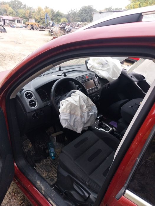 Продавам Фолксваген Тигуан на части