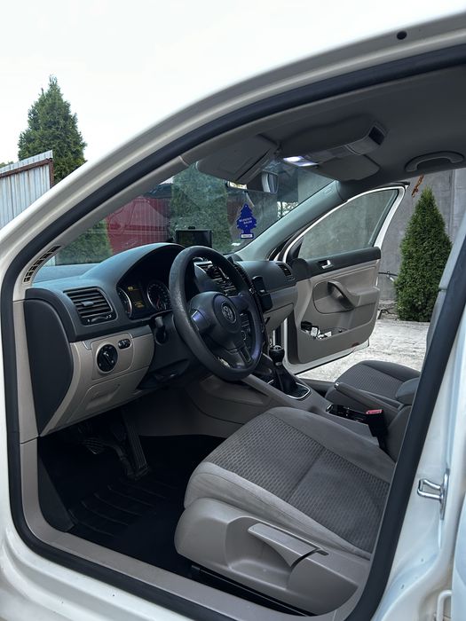 Volkswagen Jetta 2010