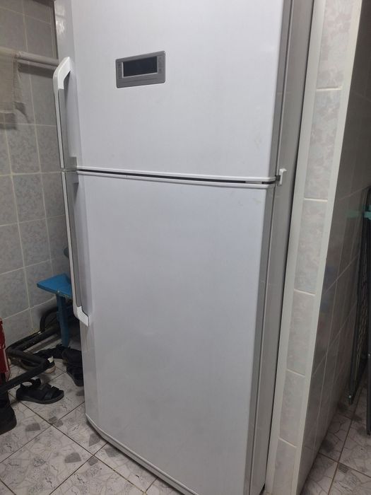 Холодильник продам в хорошем состоянии
