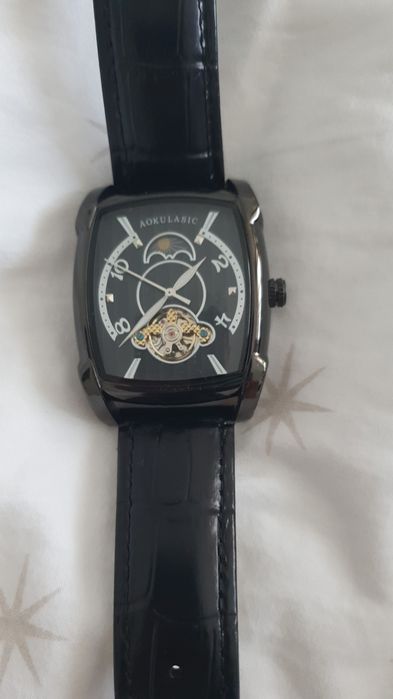 Ceas automatic cu bratara din piele neagra