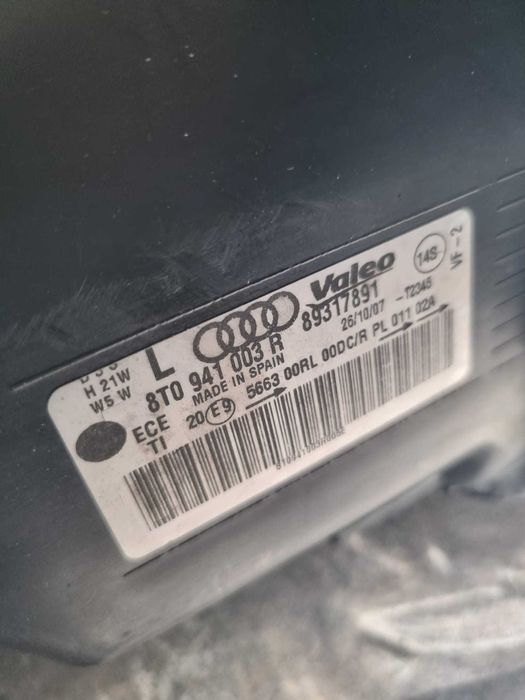 Far dreapta complet cu module xenon Audi A5 8T 2008 - 2011