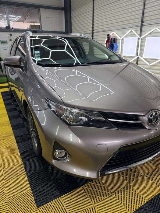 Toyota Auris 2015г 2.0 D-4D без забележки