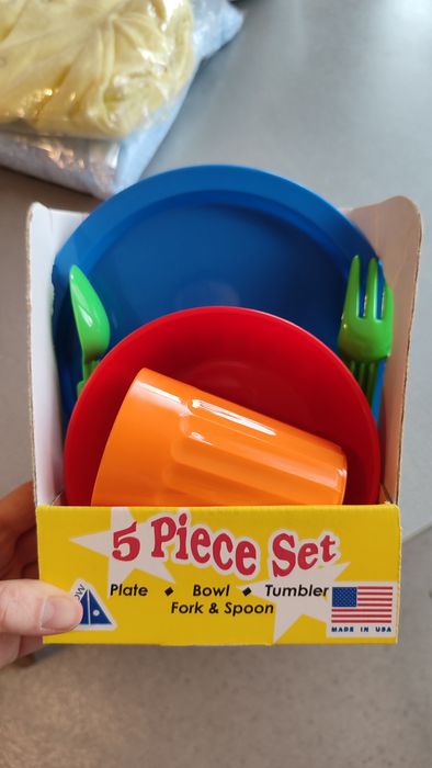 Комплект прибори за хранене