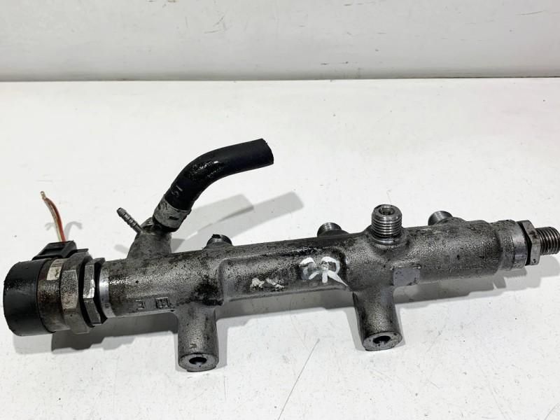 Rampa injectoare dreapta Audi A8 4H D4 3.0 tdi 059130090BS