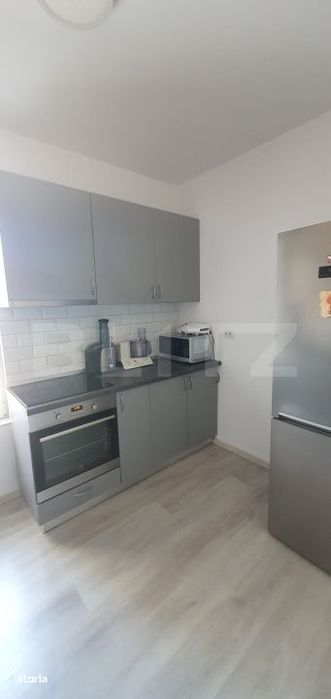 Casa 3 camere finisate si 7 camere la rosu (Et+M), 182mp, in Vatra Dor