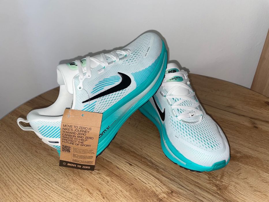 Adidasi NIKE Vomero nr 40 si 41