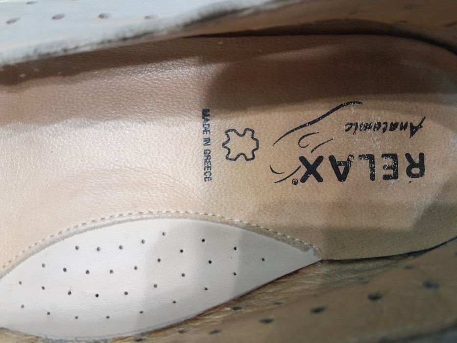 Продам женские балетки