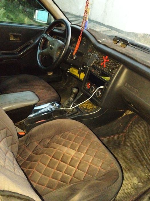 Продам Ауди 80 б4
