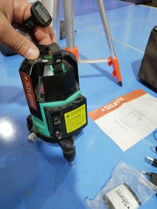 Лазерный уровень сотилади