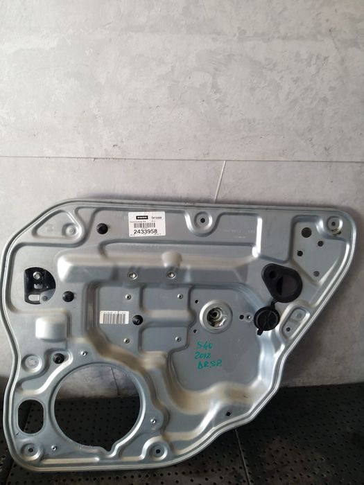 Macara geam electric dreapta spate volvo s40 8679083rh