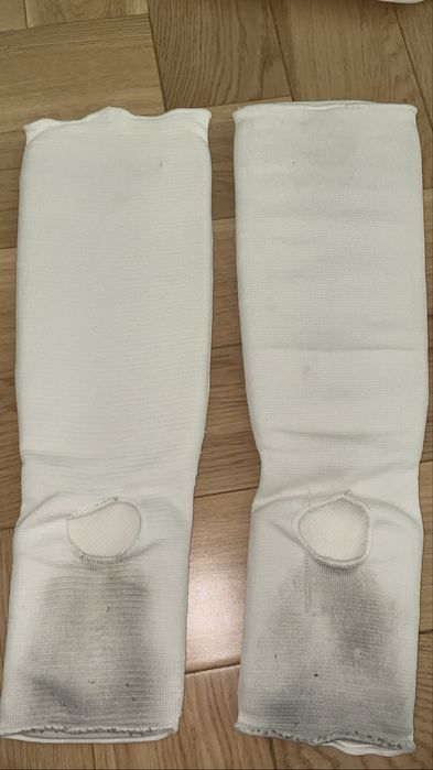 Накладки VENUM.