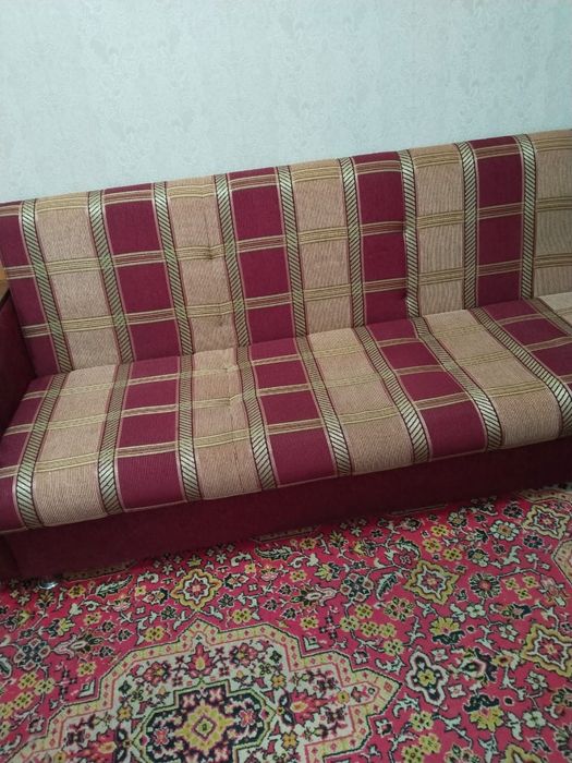 Два дивана  б/у в хорошем состоянии.