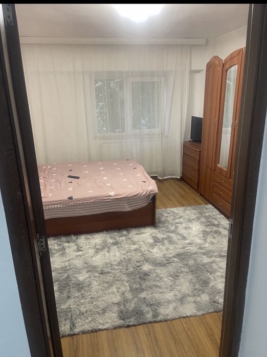 Inchiriez apartament 2 camere