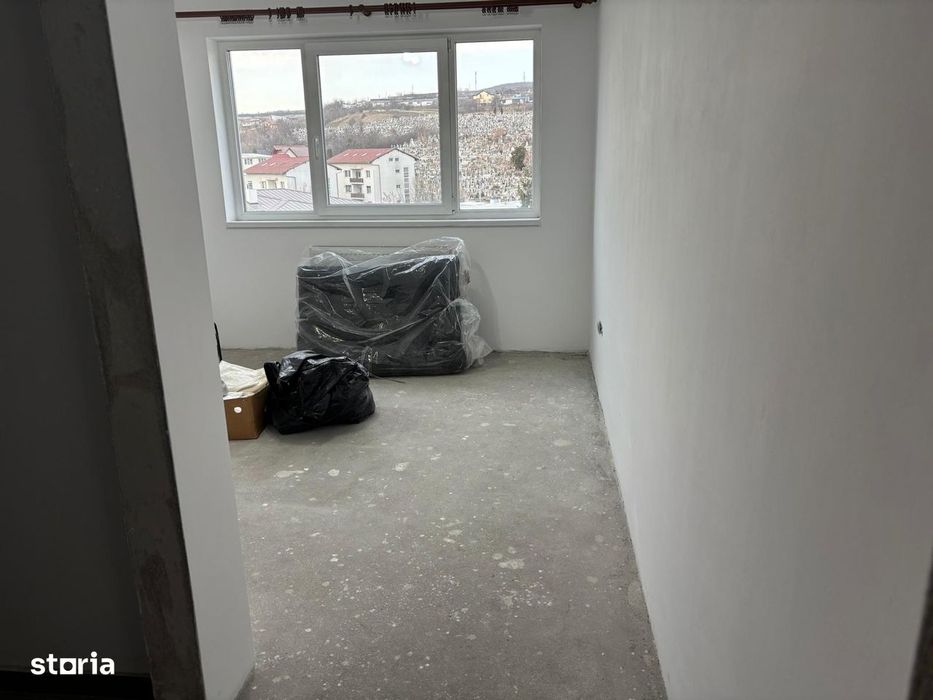 Vand apartament 3 camere Dambul Rotund