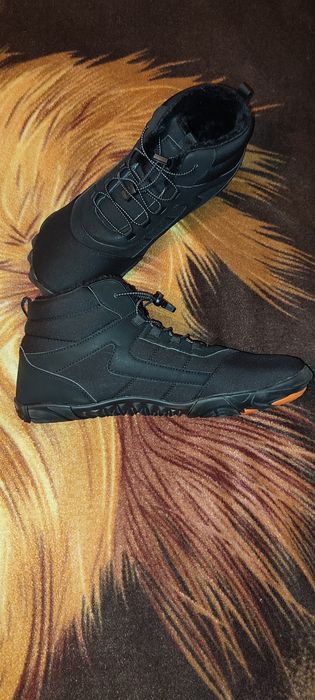 Ботинки кроссовки