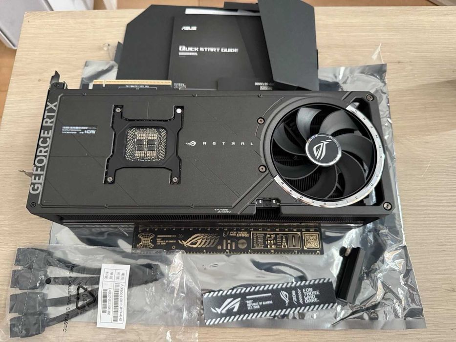 Asus Rog Astral GeForce RTX 5090. ДОСТАВЯ СЕ ОТ ПОЛША.