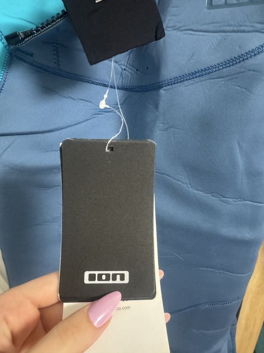 Costum neopren ION nou