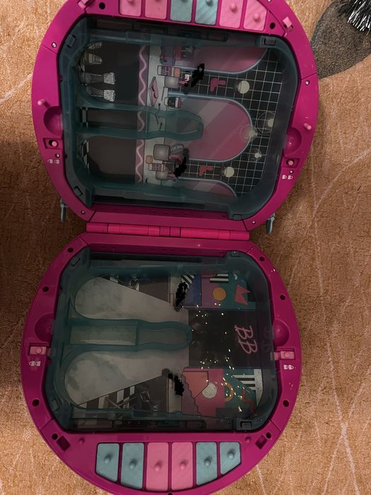 Чемоданчик для кукол LOL