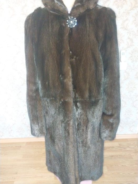 Продам норковую шубу