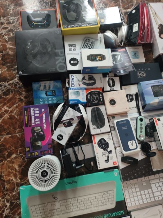 Lot electronice si gadgeturi