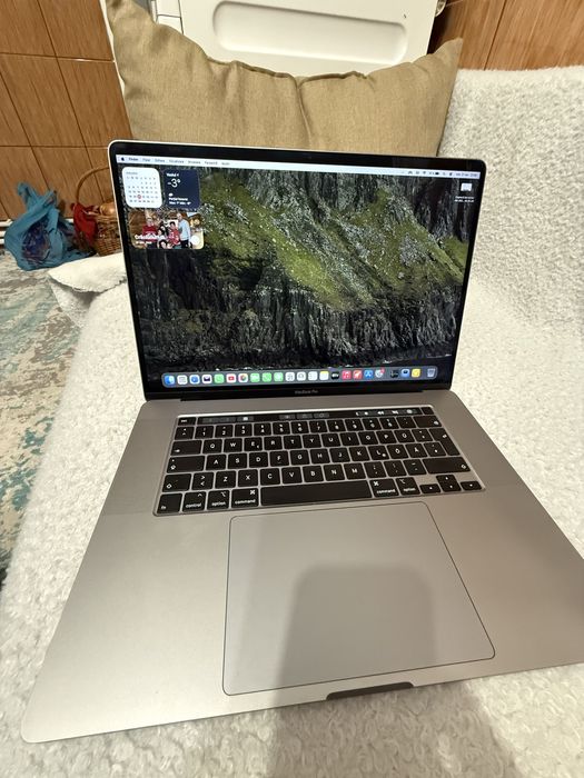 Macbook pro 16 inch